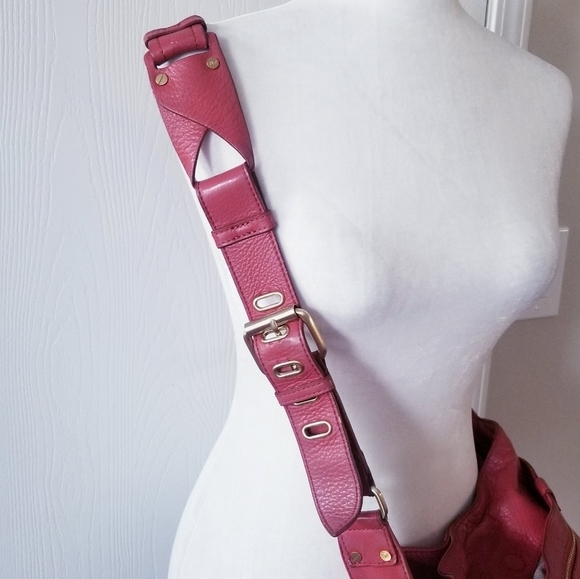 DVF Elaine Leather shoulder bag - Picture 10 of 16